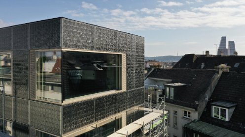 Neubau Amt für Umwelt und Energie mit Solar-Fassade. ©jessenvollenweider